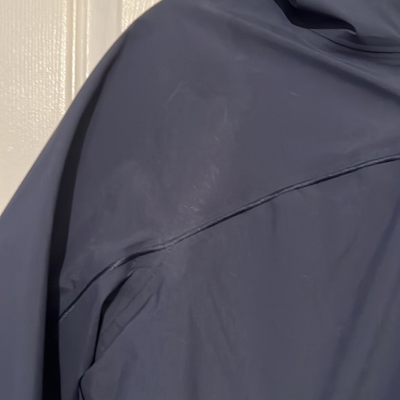 Lululemon rain jacket - Picture 3 of 6